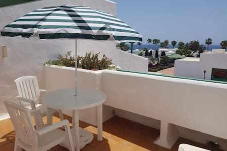 Bonito Apartamento Reformado En Las Coronas Costa Teguise Exterior foto